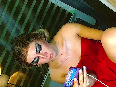 Snapshot of Queen_yasii_88 chatting on June 12, 2026, 7:35 pm Queen yasii 88 online show from June 12, 2026, 7:35 pm