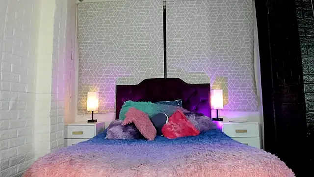 Zamara Kleii online show from October 3, 2025, 3:25 am