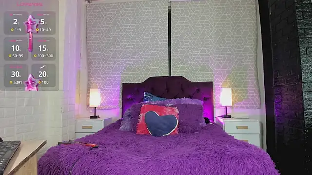 Zamara Kleii online show from October 18, 2025, 8:04 am