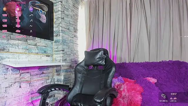 Snapshot of Zamara_Kleii chatting on June 3, 2026, 9:20 pm Zamara Kleii online show from June 3, 2026, 9:20 pm