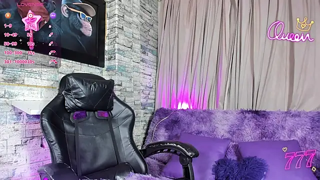 Snapshot of Zamara_Kleii chatting on July 17, 2026, 10:33 am Zamara Kleii online show from July 17, 2026, 10:33 am