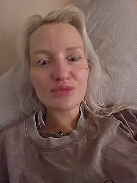 Snapshot of KateMonroe chatting on July 25, 2026, 7:50 am KateMonroe online show from July 25, 2026, 7:50 am