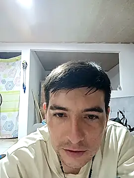 Snapshot of Gaticomalo1234 chatting on December 16, 2025, 12:04 am Gaticomalo1234 online show from December 16, 2025, 12:04 am