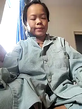 Snapshot of Rioo122 chatting on October 18, 2025, 6:37 am Rioo122 online show from October 18, 2025, 6:37 am