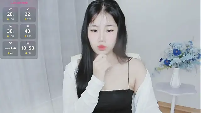 -Rose-Lucky- online show from November 11, 2025, 12:32 am