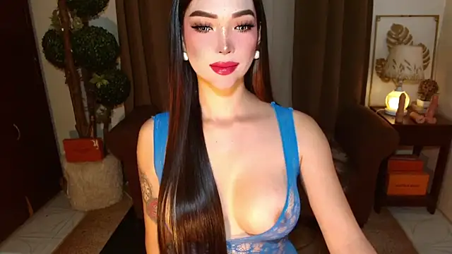 Snapshot of MouthWatering_Ayesha chatting on May 3, 2026, 4:07 am MouthWatering Ayesha online show from May 3, 2026, 4:07 am