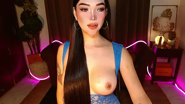 Snapshot of MouthWatering_Ayesha chatting on July 28, 2026, 12:07 am MouthWatering Ayesha online show from July 28, 2026, 12:07 am