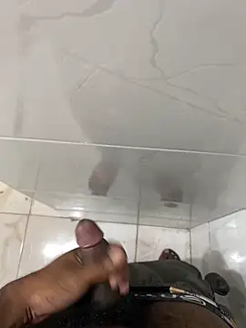 Snapshot of Preto_Diamamte chatting on February 19, 2026, 10:00 am Preto Diamamte online show from February 19, 2026, 10:00 am