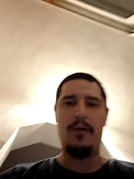 Snapshot of hugecock4u1990 chatting on September 21, 2025, 3:41 am hugecock4u1990 online show from September 21, 2025, 3:41 am