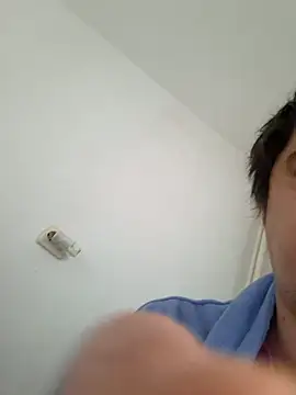 Snapshot of hugecock4u1990 chatting on January 11, 2026, 8:30 am hugecock4u1990 online show from January 11, 2026, 8:30 am