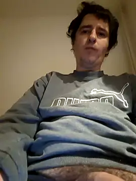 Snapshot of hugecock4u1990 chatting on January 13, 2026, 12:38 am hugecock4u1990 online show from January 13, 2026, 12:38 am