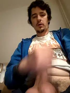 Snapshot of hugecock4u1990 chatting on February 24, 2026, 5:05 am hugecock4u1990 online show from February 24, 2026, 5:05 am