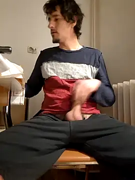 Snapshot of hugecock4u1990 chatting on March 1, 2026, 4:36 am hugecock4u1990 online show from March 1, 2026, 4:36 am