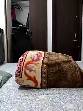 sweetpj online show from October 10, 2025, 6:29 pm