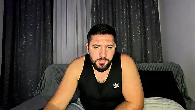 Gold Alpha Boy online show from October 30, 2025, 7:47 pm