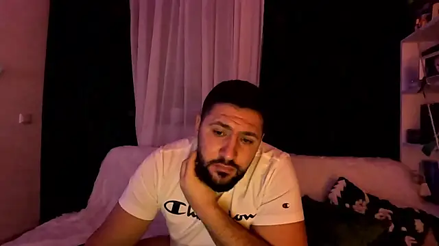 Gold Alpha Boy online show from December 16, 2025, 10:04 pm