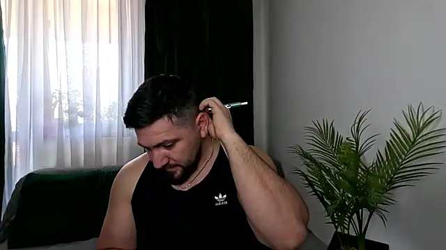 Gold Alpha Boy online show from May 5, 2026, 9:06 am