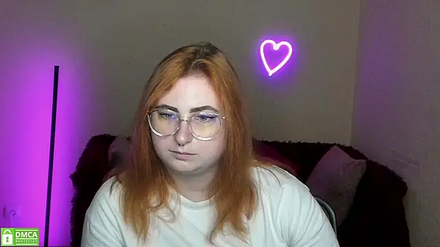 Snapshot of Alicia_love00 chatting on September 19, 2025, 5:31 am Alicia love00 online show from September 19, 2025, 5:31 am