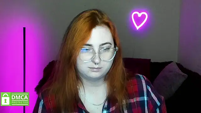 Snapshot of Alicia_love00 chatting on October 9, 2025, 11:30 am Alicia love00 online show from October 9, 2025, 11:30 am