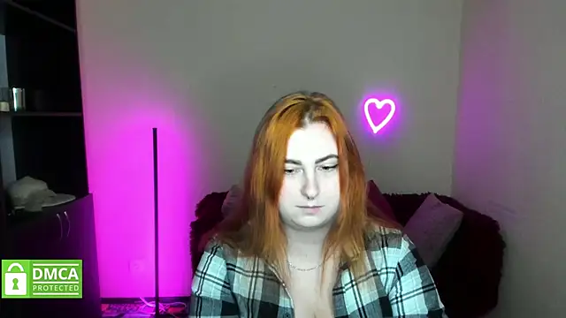 Snapshot of Alicia_love00 chatting on October 20, 2025, 5:24 pm Alicia love00 online show from October 20, 2025, 5:24 pm