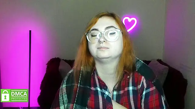 Snapshot of Alicia_love00 chatting on October 31, 2025, 6:47 am Alicia love00 online show from October 31, 2025, 6:47 am