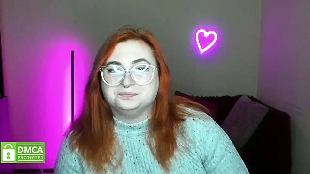 Snapshot of Alicia_love00 chatting on November 7, 2025, 6:24 am Alicia love00 online show from November 7, 2025, 6:24 am