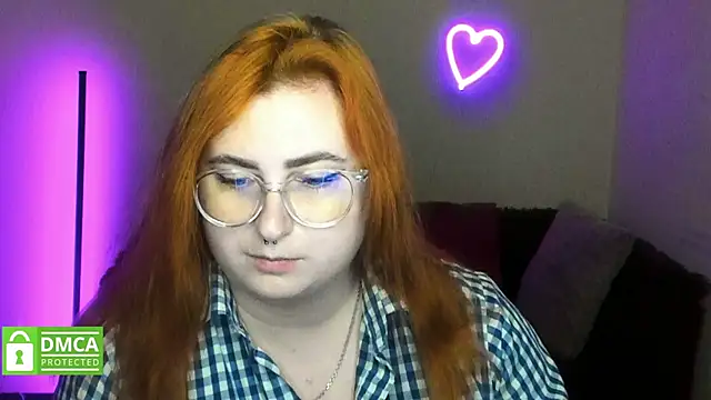 Snapshot of Alicia_love00 chatting on November 21, 2025, 6:23 am Alicia love00 online show from November 21, 2025, 6:23 am