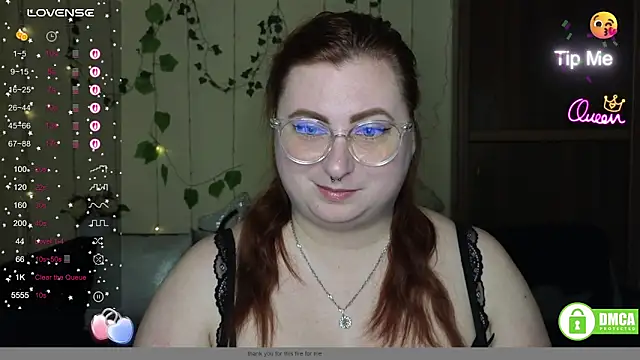 Snapshot of Alicia_love00 chatting on May 3, 2026, 11:27 am Alicia love00 online show from May 3, 2026, 11:27 am