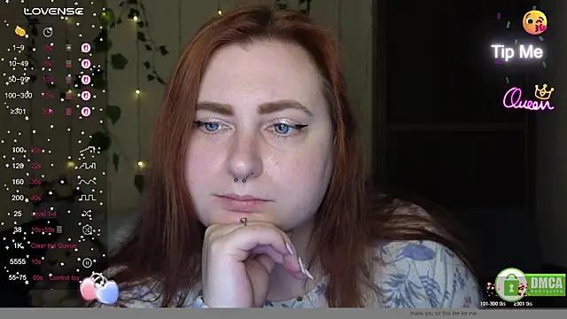 Snapshot of Alicia_love00 chatting on May 6, 2026, 5:25 am Alicia love00 online show from May 6, 2026, 5:25 am