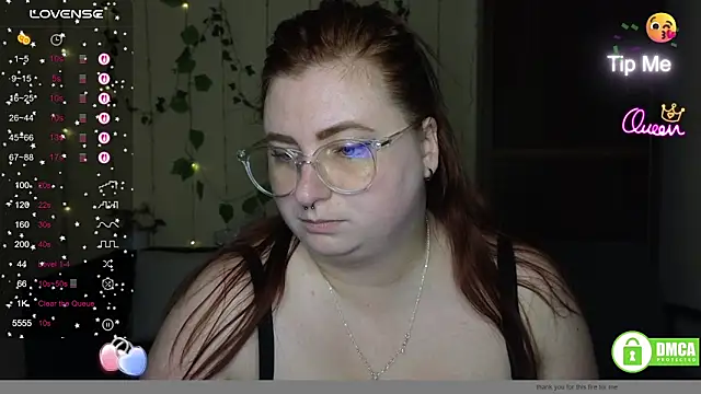 Snapshot of Alicia_love00 chatting on May 17, 2026, 5:27 am Alicia love00 online show from May 17, 2026, 5:27 am