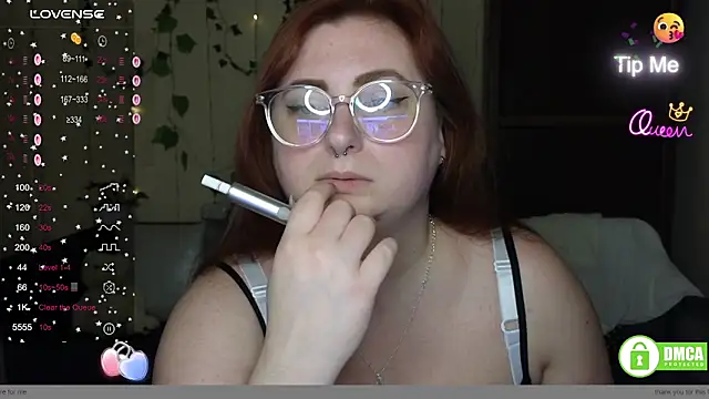Snapshot of Alicia_love00 chatting on May 24, 2026, 11:26 am Alicia love00 online show from May 24, 2026, 11:26 am