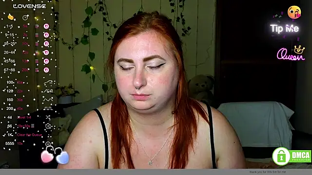 Snapshot of Alicia_love00 chatting on June 3, 2026, 2:33 pm Alicia love00 online show from June 3, 2026, 2:33 pm