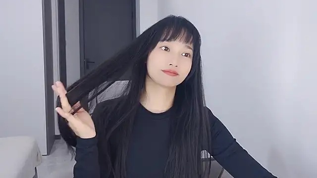 Lisa-3333 online show from November 1, 2025, 1:46 pm