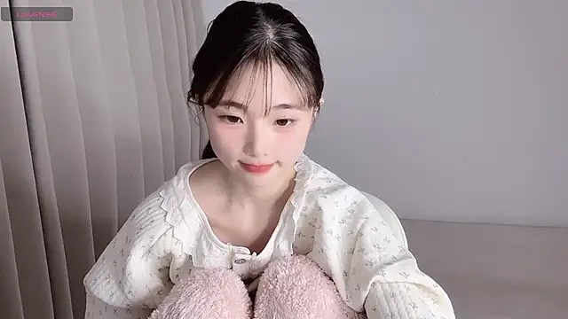 Snapshot of gougou77 chatting on December 16, 2025, 10:42 am gougou77 online show from December 16, 2025, 10:42 am