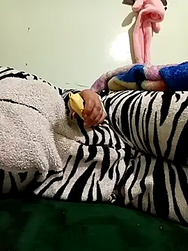 Snapshot of Noursixi89 chatting on December 14, 2025, 11:31 pm Noursixi89 online show from December 14, 2025, 11:31 pm