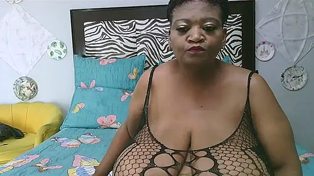 Snapshot of BUSTYKAYXX03 chatting on May 7, 2026, 3:28 pm BUSTYKAYXX03 online show from May 7, 2026, 3:28 pm