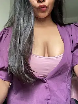 Snapshot of luv_johrrra chatting on July 17, 2026, 3:02 am luv johrrra online show from July 17, 2026, 3:02 am
