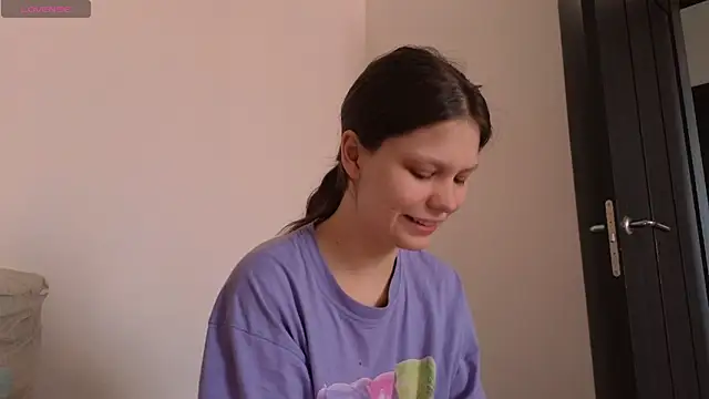 Lunliss online show from February 15, 2026, 9:30 am