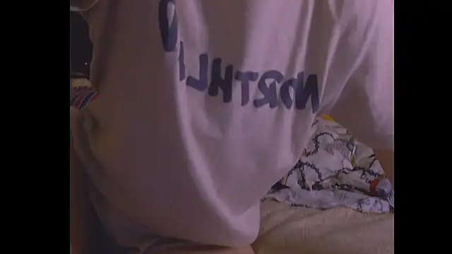 Snapshot of Lunliss chatting on July 25, 2026, 4:59 pm Lunliss online show from July 25, 2026, 4:59 pm