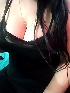 miss nada55 online show from October 2, 2025, 8:32 am