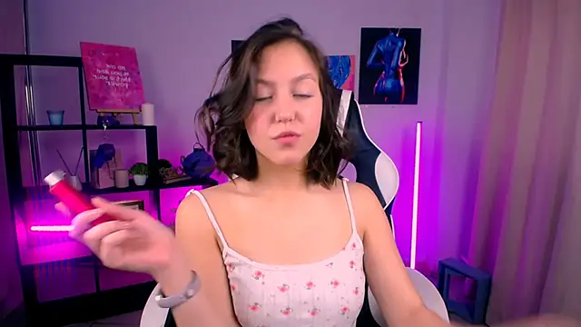 CindySparkl online show from October 20, 2025, 5:19 am