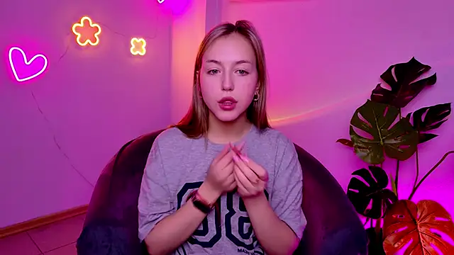 CindySparkl online show from March 17, 2026, 3:22 am