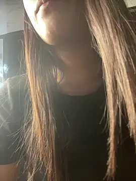 mickle james online show from February 13, 2026, 6:37 pm