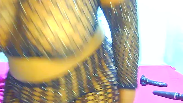 Black-Barbiexxc online show from November 23, 2025, 6:08 pm