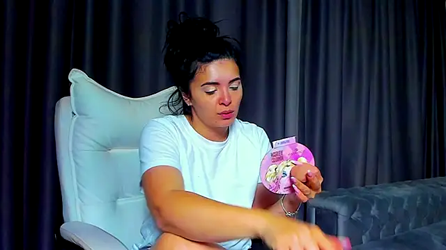 DevashaQueenX online show from November 5, 2025, 7:08 am