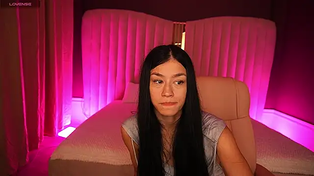 FataleNellie online show from September 24, 2025, 7:50 pm