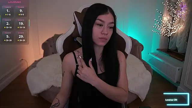 FataleNellie online show from April 30, 2026, 8:48 pm
