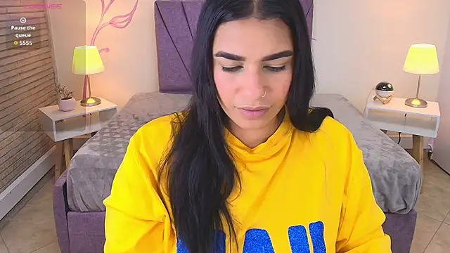 Lia Blake  online show from October 17, 2025, 12:08 pm