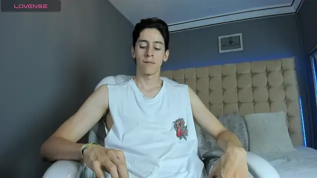 Snapshot of Jhon_snow22 chatting on September 23, 2025, 8:23 pm Jhon snow22 online show from September 23, 2025, 8:23 pm