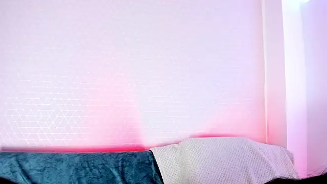 missweetpeach online show from October 1, 2025, 9:21 pm